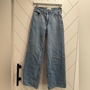 Abercrombie Wide Leg High Rise Jeans